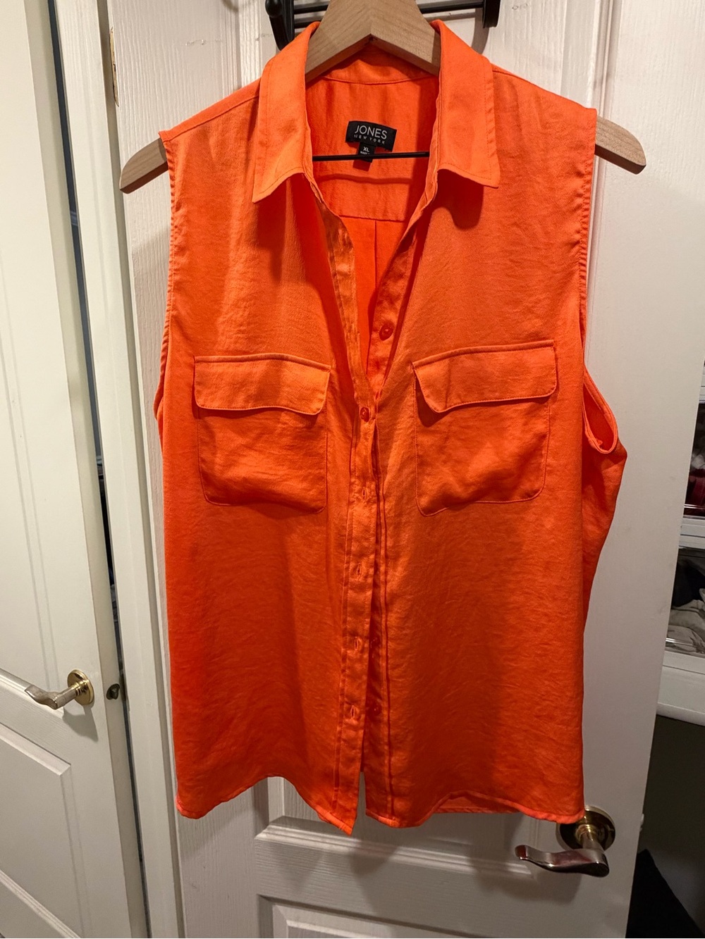 Jones New York Sleeveless Button-Front Shell in Vibrant Orange XL